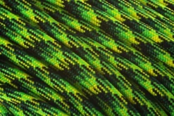Knivesandtools 550 Paracord Type III, Colour: Gecko, 100 Ft (30.48 M) -Friluftslageret Butik KTPC110 02 paracord gecko ktpc110 d2