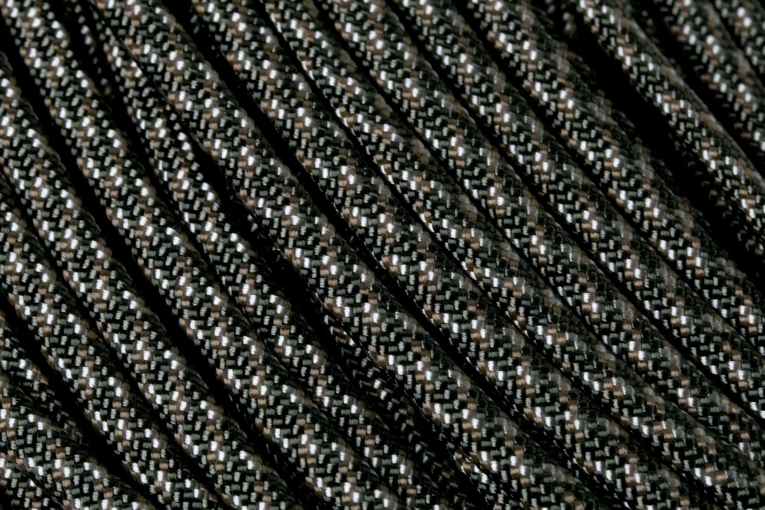 Knivesandtools 550 Paracord Type III, Colour: Acu, 100 Ft (30.48 M) 1 Knivesandtools 550 Paracord Type III, Colour: Acu, 100 Ft (30.48 M)