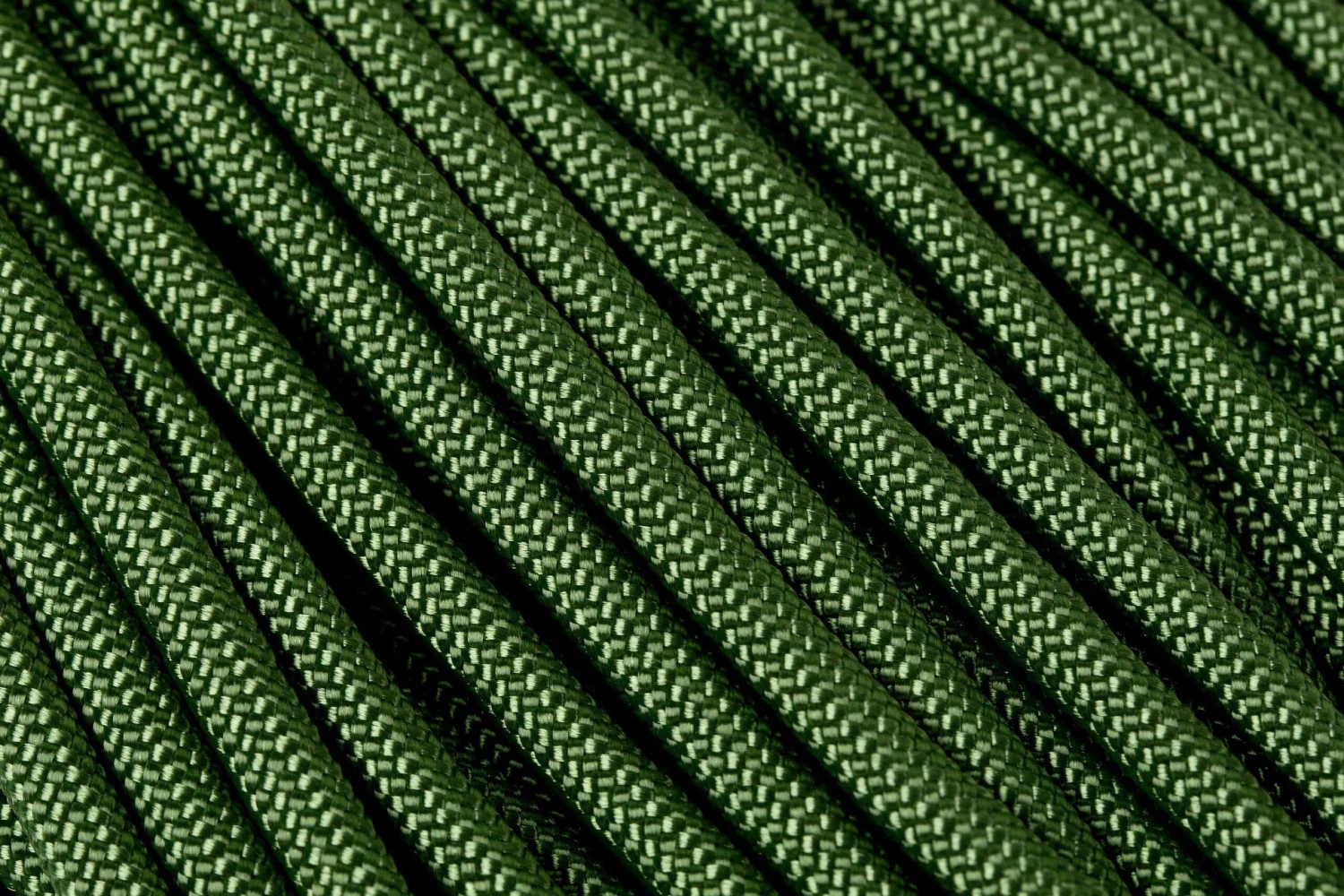 Knivesandtools 550 Paracord Type III, Colour: Fern Green, 100 Ft (30.48 M) 1 Knivesandtools 550 Paracord Type III, Colour: Fern Green, 100 Ft (30.48 M)