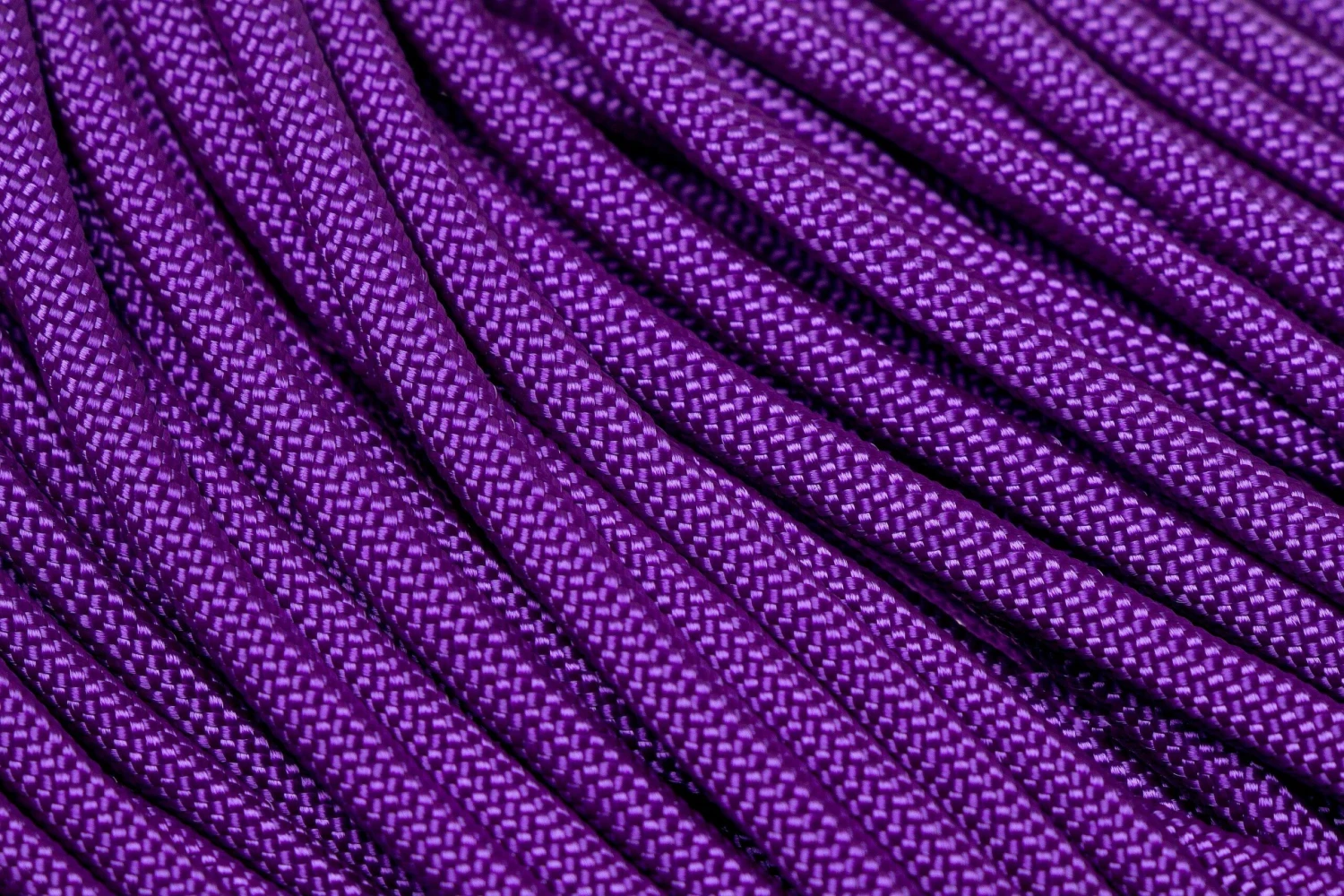 Knivesandtools 550 Paracord Type III, Colour: Purple, 50 Ft (15.24 M) 1 Knivesandtools 550 Paracord Type III, Colour: Purple, 50 Ft (15.24 M)