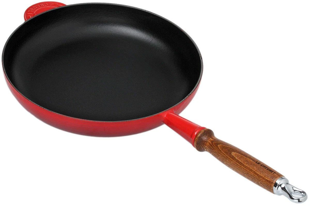 Le Creuset Frying Pan - 28 Cm, 2.6 L Red 1 Le Creuset Frying Pan - 28 Cm, 2.6 L Red