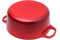 Le Creuset Casserole - Cocotte 24 Cm, 4.2 L Red 5 Le Creuset Casserole - Cocotte 24 Cm, 4.2 L Red -Friluftslageret Butik LC21177240602430 03 le creuset lc21177240602430 03