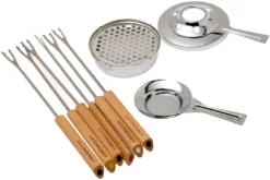 Le Creuset Fondue Set With Cast-iron Handles, 2L, Cherry Red 5 Le Creuset Fondue Set With Cast-iron Handles, 2L, Cherry Red -Friluftslageret Butik LC60020000602460 03 le creuset v201812 scaled