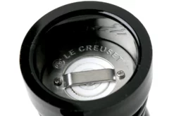 Le Creuset Pepper Mill Black 21 Cm 5 Le Creuset Pepper Mill Black 21 Cm -Friluftslageret Butik LC96001900140000 03 le creuset scaled