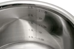 Le Creuset 3-ply Saucepan With Lid, 18 Cm, 2,8L 6 Le Creuset 3-ply Saucepan With Lid, 18 Cm, 2,8L -Friluftslageret Butik LC96200918001000 03 le creuset magnetik lc96200918001000 03