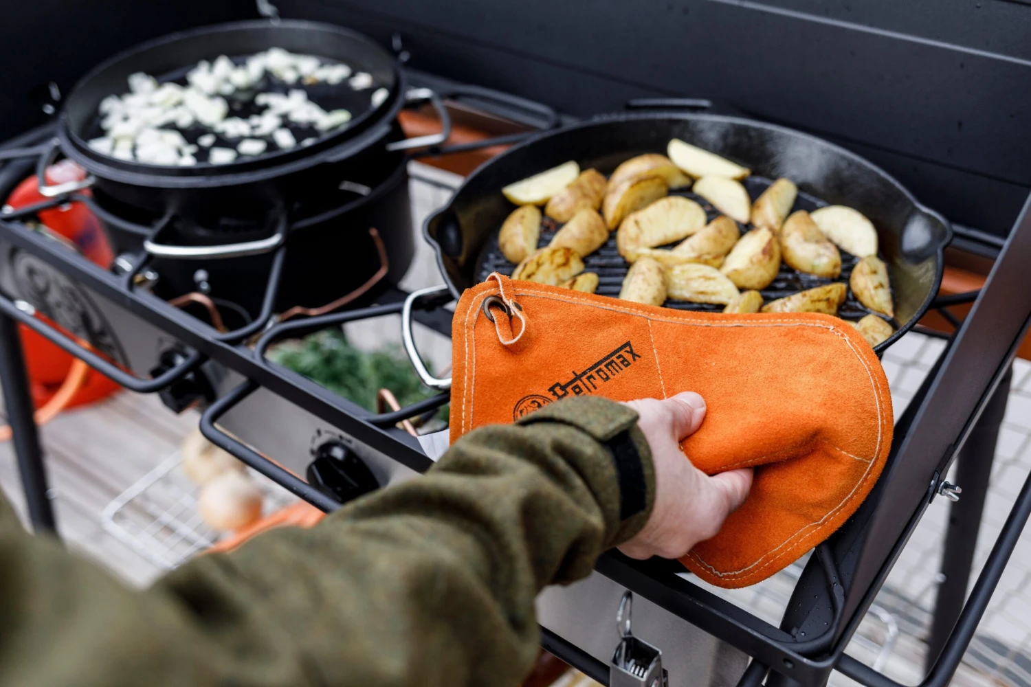 Petromax Aramid Pro 300 Potholders, Orange 2 Petromax Aramid Pro 300 Potholders, Orange - Billede 2