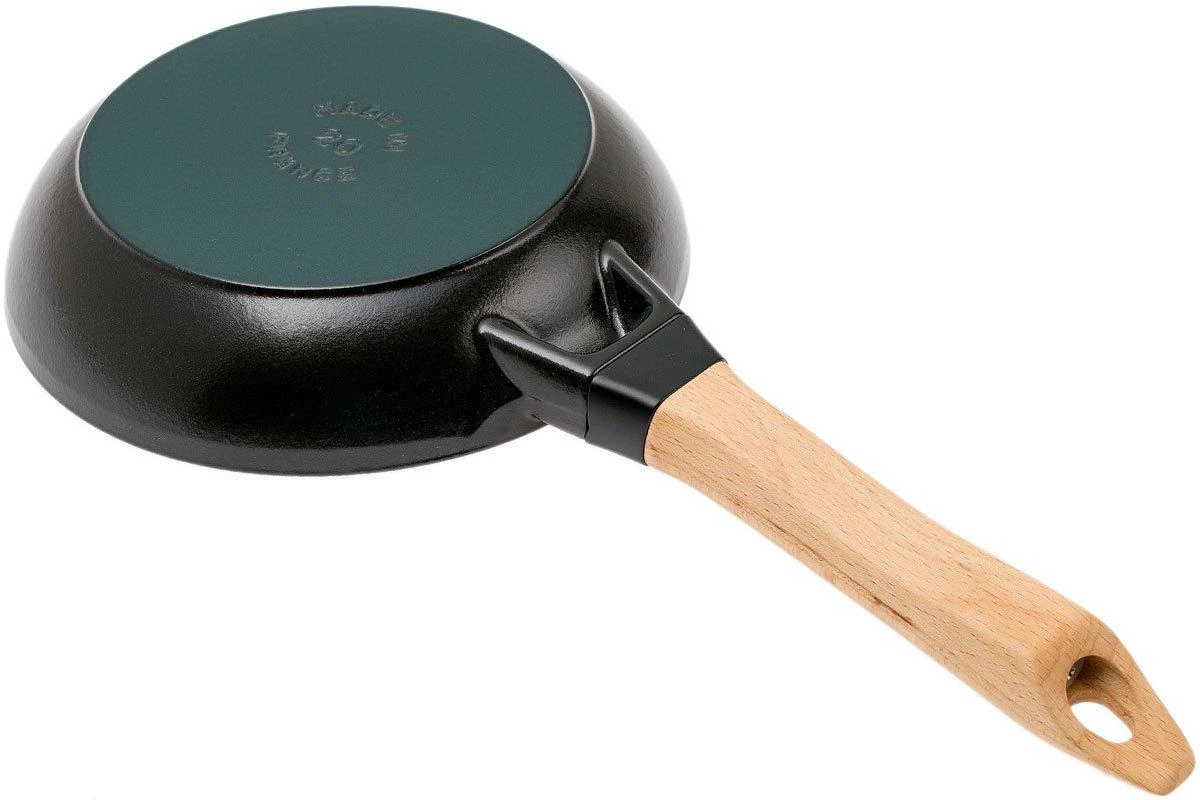 Staub Frying Pan With Wooden Handle 20 Cm, Black 2 Staub Frying Pan With Wooden Handle 20 Cm, Black - Billede 2