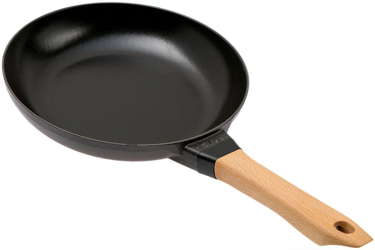 Staub Frying Pan With Wooden Handle 24 Cm, Black 1 Staub Frying Pan With Wooden Handle 24 Cm, Black