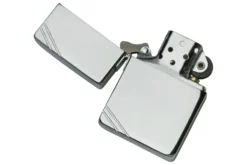 Zippo 1935 Replica With Slashes 60001577 Silver, Lighter 5 Zippo 1935 Replica With Slashes 60001577 Silver, Lighter -Friluftslageret Butik ZP1935 000002 03 zippo scaled