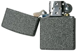 Zippo Iron Stone 60001272 Black White, Lighter -Friluftslageret Butik ZP211 000055 03 zippo scaled